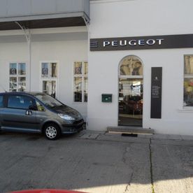 Büro mit Eingang